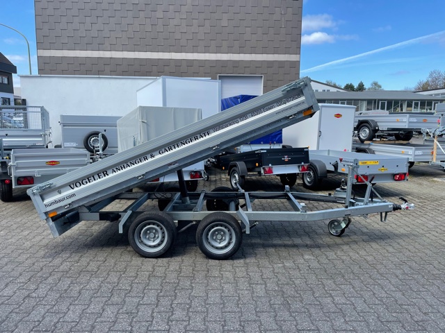 Rückwärtskipper mit Handpumpe